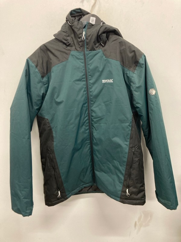 Lot 459  
            Nottingham SR9 - Delivery Only 

                
REGATTA TEAL/BLACK WATERPROOF JACKET UK SIZE L