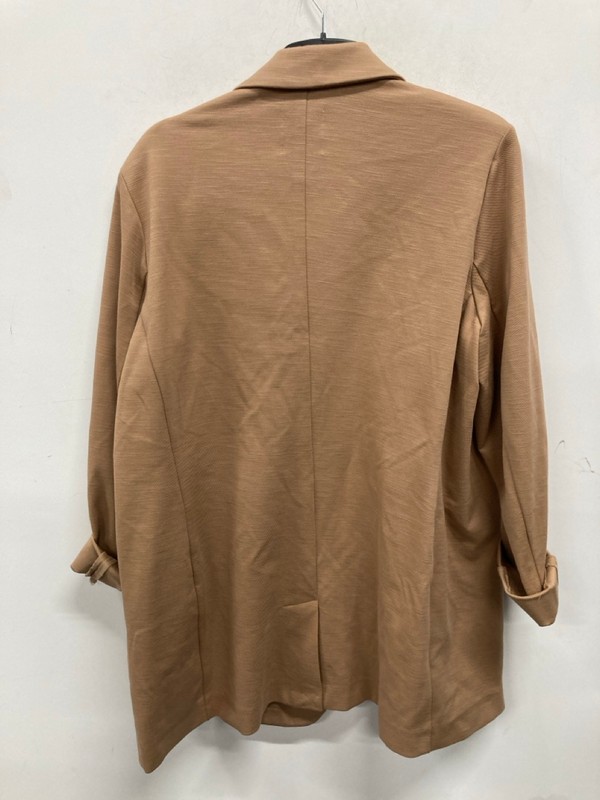 Lot 467  
            Nottingham SR9 - Delivery Only 

                
NEXT WOMENS BEIGE OVERCOAT UK SIZE 20R - Image 3