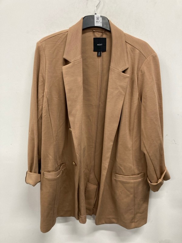 Lot 467  
            Nottingham SR9 - Delivery Only 

                
NEXT WOMENS BEIGE OVERCOAT UK SIZE 20R - Image 4