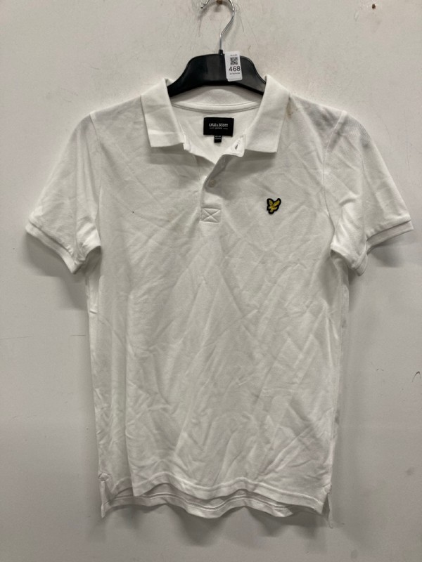 Lot 468  
            Nottingham SR9 - Delivery Only 

                
JUNIOR LYLE & SCOTT WHITE LOGO POLO SHIRT UK SIZE 12-13 YEARS