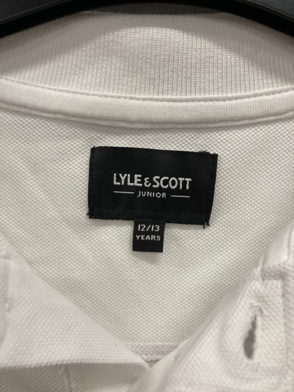 Lot 468  
            Nottingham SR9 - Delivery Only 

                
JUNIOR LYLE & SCOTT WHITE LOGO POLO SHIRT UK SIZE 12-13 YEARS - Image 2