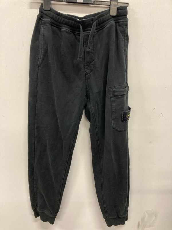 Lot 475  
            Nottingham SR9 - Delivery Only 

                
STONE ISLAND BLACK CUFFED JOGGERS UK SIZE UNKNOWN - Image 3