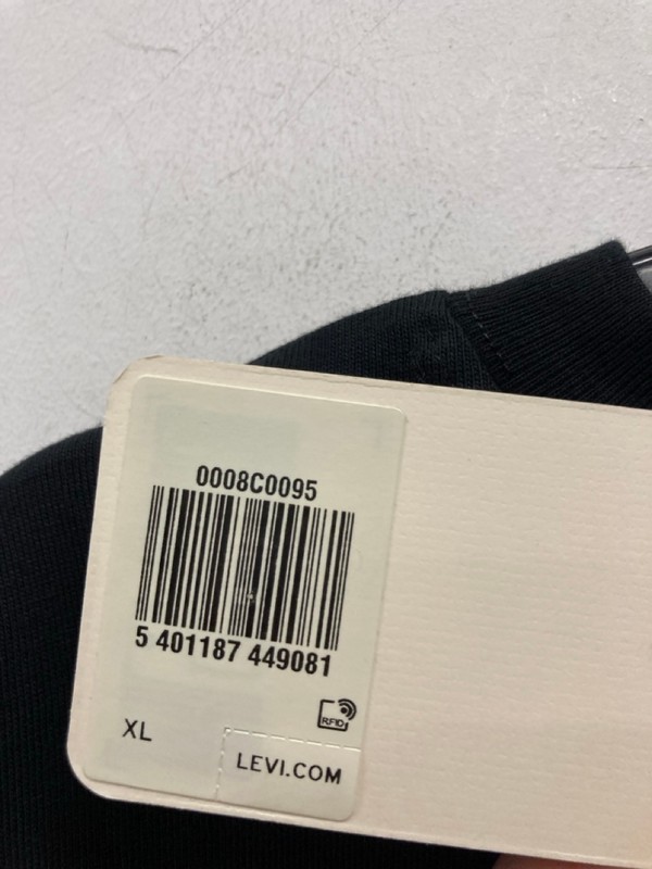 Lot 480  
            Nottingham SR9 - Delivery Only 

                
LEVIS BLACK GRAPHIC T-SHIRT UK SIZE XL - Image 2