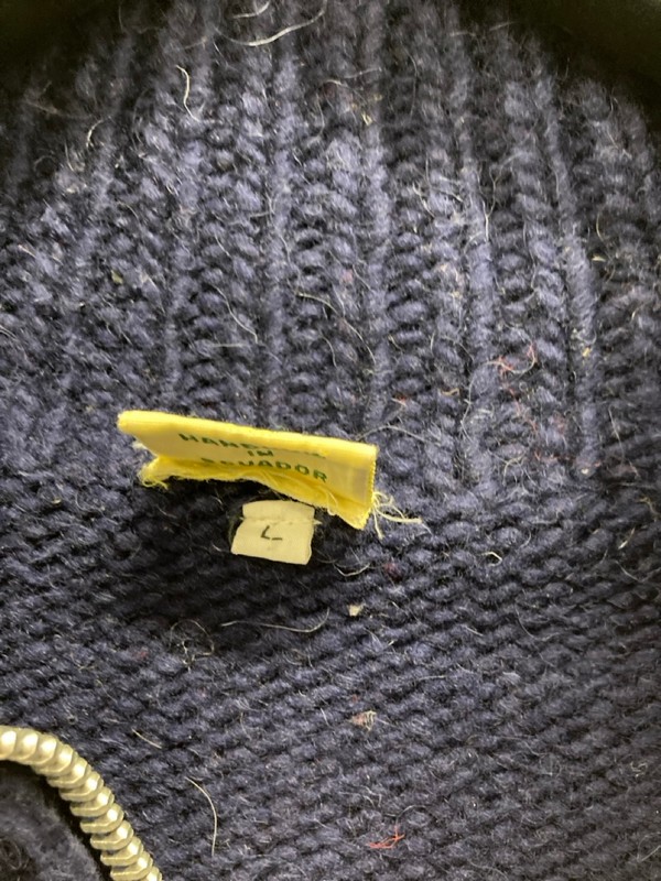 Lot 488  
            Nottingham SR9 - Delivery Only 

                
ENGLAND BLUE KNIT 1/2 ZIP SWEATER UK SIZE L - Image 2