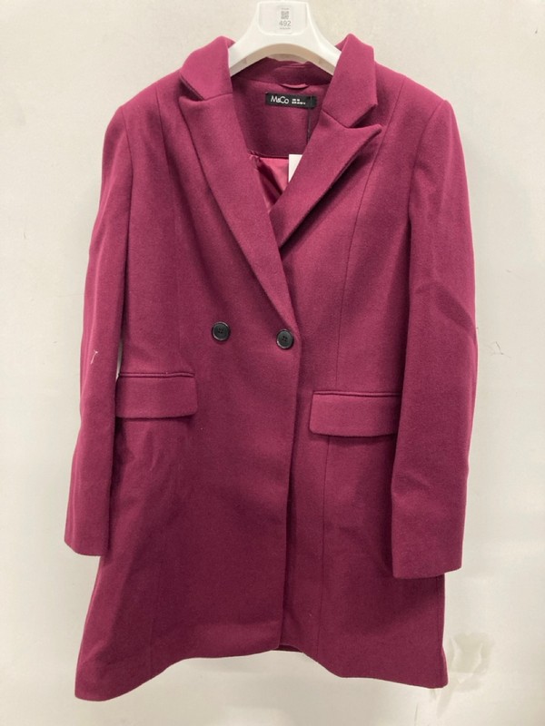 Lot 492  
            Nottingham SR9 - Delivery Only 

                
WOMENS M&CO PURPLE OVERCOAT UK SIZE 18