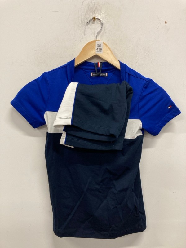 Lot 496  
            Nottingham SR9 - Delivery Only 

                
TOMMY HILFIGER ESSENTIAL COLORBLOCK SHORT SET UK SIZE 8