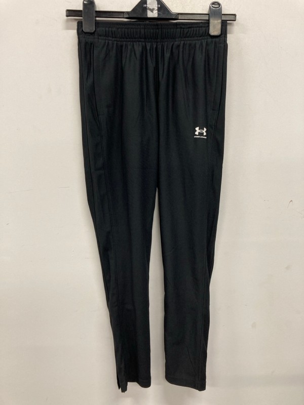 Lot 498  
            Nottingham SR9 - Delivery Only 

                
JUNIOR UNDER ARMOUR BLACK DRI-FIT JOGGERS UK SIZE M