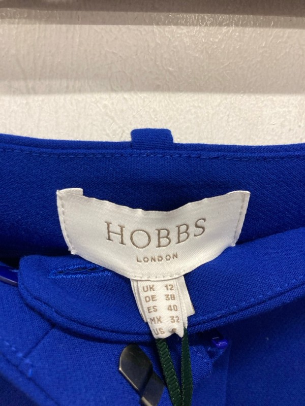 Lot 509  
            Nottingham SR9 - Delivery Only 

                
WOMENS HOBBS BLUE TROUSERS UK SIZE 12 - Image 2