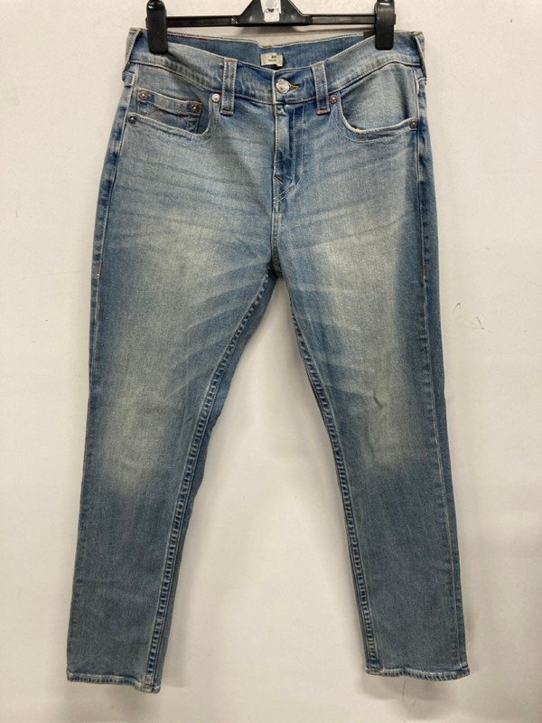 Lot 513  
            Nottingham SR9 - Delivery Only 

                
TRUE RELIGION ROCCO RELAXED SKINNY BLUE JEANS UK SIZE 32/32