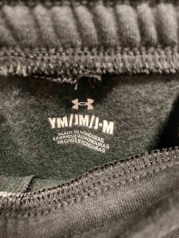 Lot 520  
            Nottingham SR9 - Delivery Only 

                
JUNIOR UNDER ARMOUR BLACK LOGO JOGGERS UK SIZE M - Image 2