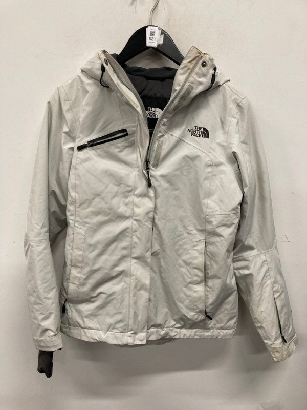 Lot 521  
            Nottingham SR9 - Delivery Only 

                
WOMENS THE NORTH FACE WHITE WATERPROOF JACKET UK SIZE M - Image 4