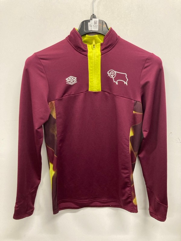 Lot 522  
            Nottingham SR9 - Delivery Only 

                
JUNIOR UMBRO DERBY COUNTY FC MAROON 1/4 ZIP TRAINING TOP UK SIZE XL