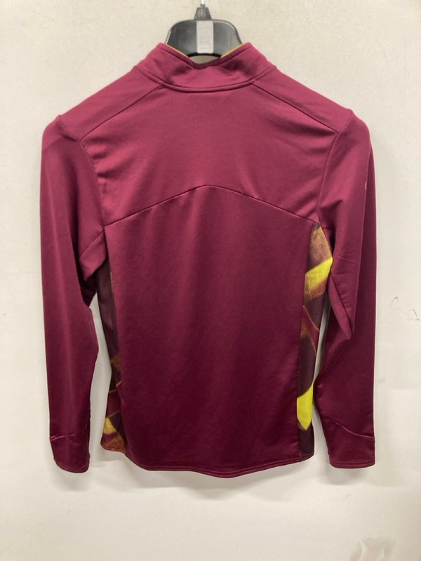 Lot 522  
            Nottingham SR9 - Delivery Only 

                
JUNIOR UMBRO DERBY COUNTY FC MAROON 1/4 ZIP TRAINING TOP UK SIZE XL - Image 3