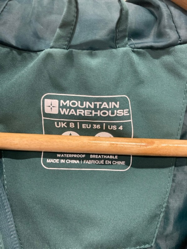 Lot 530  
            Nottingham SR9 - Delivery Only 

                
WOMENS MOUNTAIN WAREHOUSE TEAL WATERPROOF JACKET UK SIZE 8 - Image 2