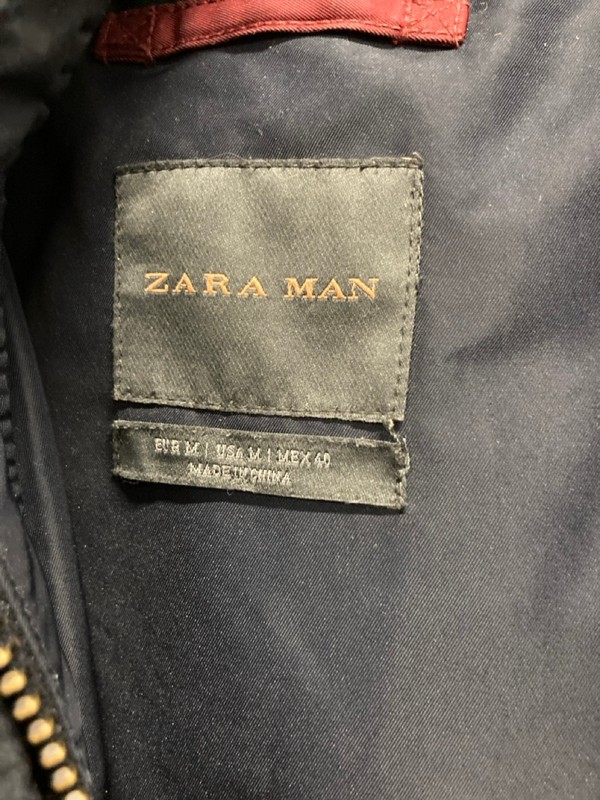 Lot 534  
            Nottingham SR9 - Delivery Only 

                
ZARA MAN BLUE PUFFER COAT UK SIZE M - Image 2