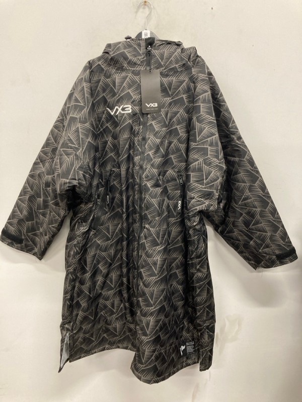 Lot 537  
            Nottingham SR9 - Delivery Only 

                
VX3 DURO ELITE GREY SPORTS ROBE UK SIZE M