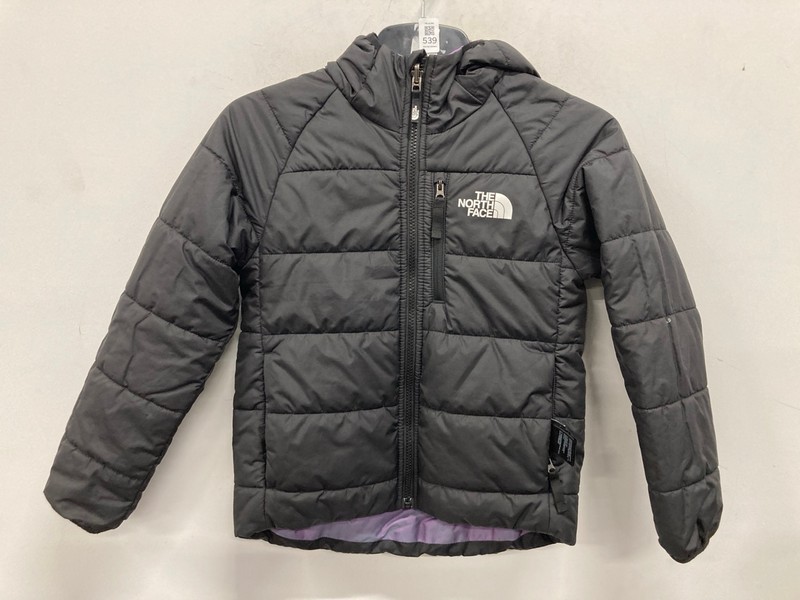Lot 539  
            Nottingham SR9 - Delivery Only 

                
JUNIOR THE NORTH FACE BLACK PUFFER LOGO JACKET UK SIZE S
