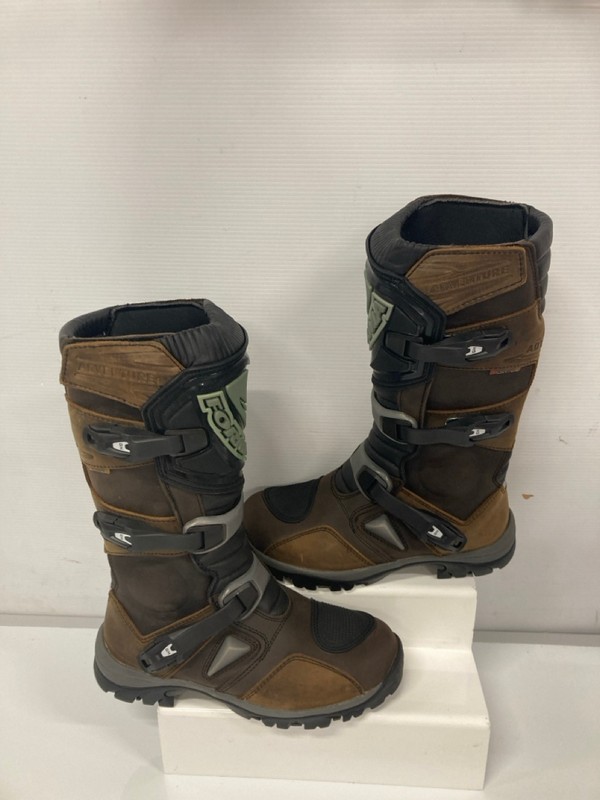 Lot 56  
            Nottingham SR9 - Delivery Only 

                
FORMA ADVENTURE DRY BROWN MOTORCYCLE BOOTS UK SIZE 7.5