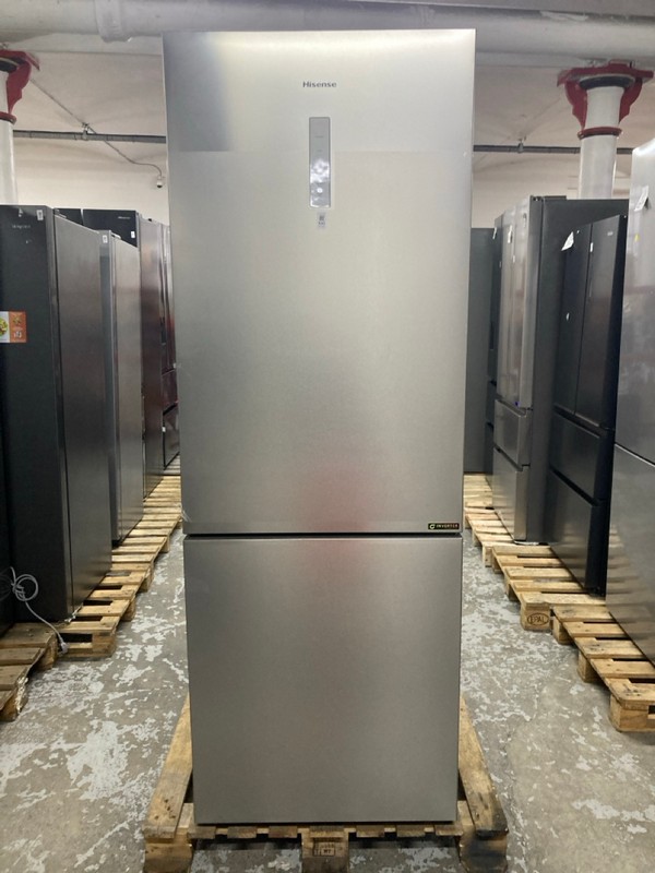 Lot 100  
            Nottingham SR1 - Delivery or Collection 

                
HISENSE TALL FRIDGE FREEZER MODEL: RB645N4BIE- ORIGINAL RRP.£649