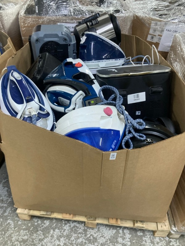 Lot 106  
            Nottingham SR1 - Delivery or Collection 

                
PALLET OF VARIOUS SMALL KITCHEN APPLIANCES
