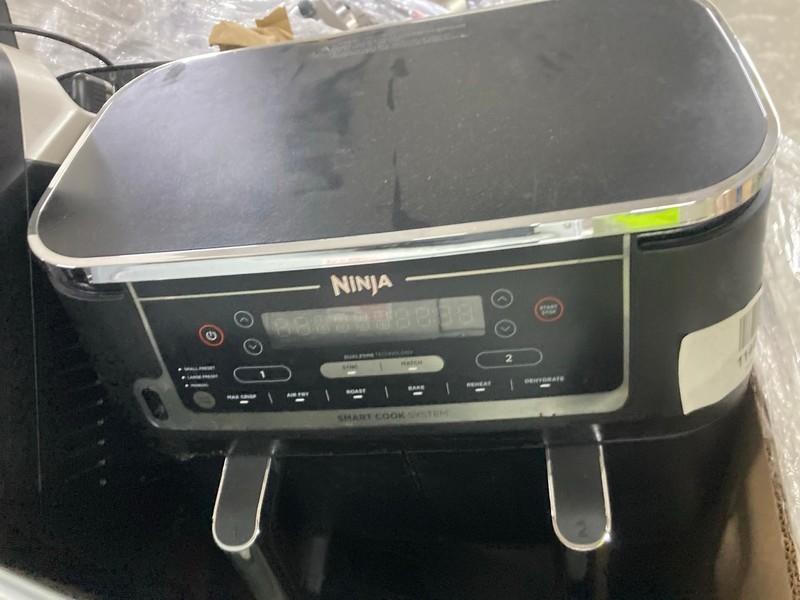 Lot 110  
            Nottingham SR1 - Delivery or Collection 

                
PALLET OF VARIOUS SMALL KITCHEN APPLIANCES (SMALL APPLIANCES 05/12/2025) - Image 4