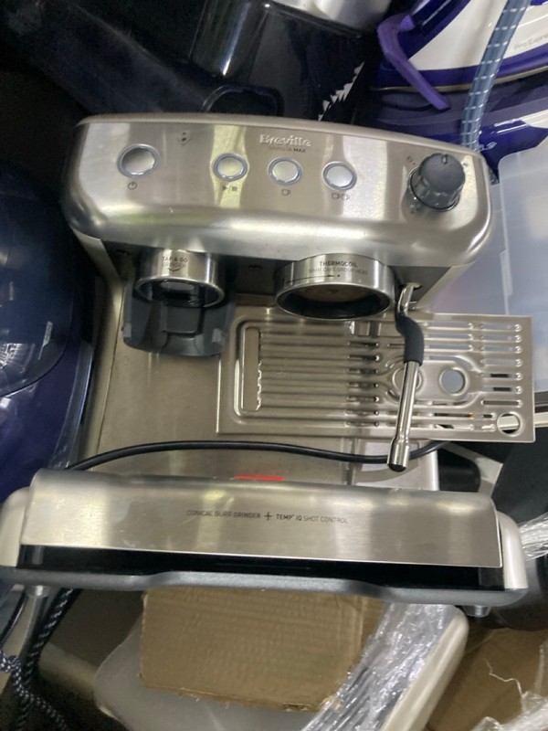 Lot 111  
            Nottingham SR1 - Delivery or Collection 

                
PALLET OF VARIOUS SMALL KITCHEN APPLIANCES (SMALL APPLIANCES 09/12/2025) - Image 4