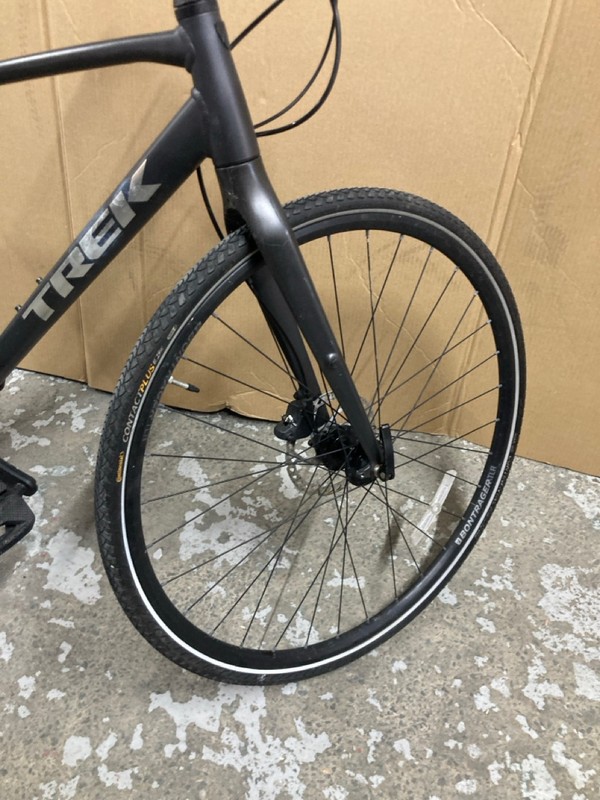 Lot 135  
            Nottingham SR1 - Collection Only 

                
TREK HYBRID BIKE - MPSS3356500 (COLLECTION ONLY)