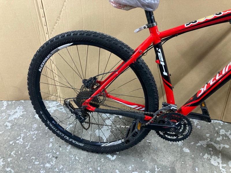 Lot 136  
            Nottingham SR1 - Collection Only 

                
SPECIALIZED ROCKHOPPER MOUNTAIN BIKE - MPSS3380261 (COLLECTION ONLY) - Image 3