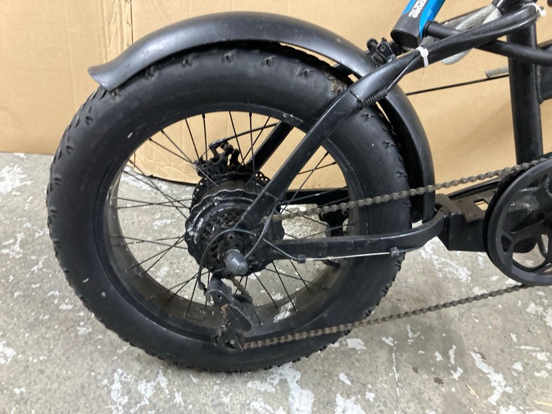 Lot 140  
            Nottingham SR1 - Collection Only 

                
UNBRANDED FOLDABLE BIKE - MPSS03052639 (COLLECTION ONLY) - Image 3