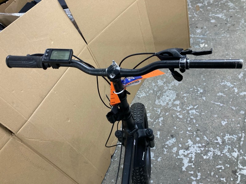 Lot 140  
            Nottingham SR1 - Collection Only 

                
UNBRANDED FOLDABLE BIKE - MPSS03052639 (COLLECTION ONLY) - Image 4