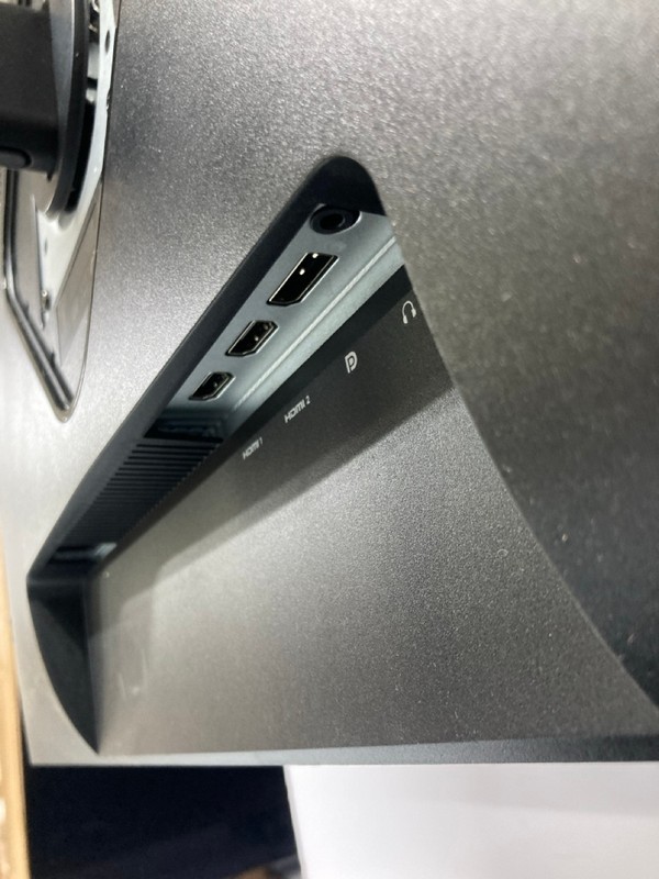 Lot 41  
            Nottingham SR1 - Delivery or Collection 

                
OMEN 32" MONITOR MODEL: 780K0AA (SMASHED SCREEN) - Image 2