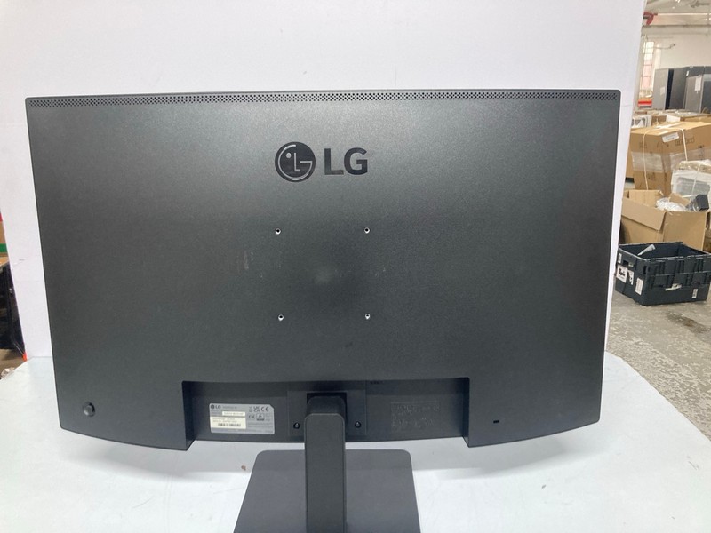 Lot 43  
            Nottingham SR1 - Collection Only 

                
LG 32" CURVED MONITOR MODEL: 32MR50C-B - NO BOX / NO POWER SUPPLY (COLLECTION ONLY) - Image 4