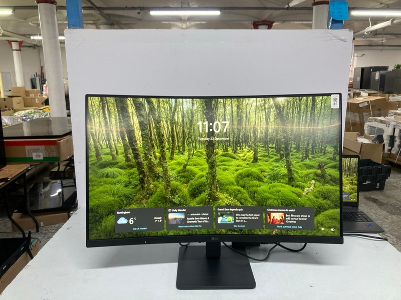 Lot 46  
            Nottingham SR1 - Delivery or Collection 

                
LG 32" FHD CURVED MONITOR MODEL: 32MR50C - ORIGINAL RRP.£146 - WITH POWER SUPPLY ...
