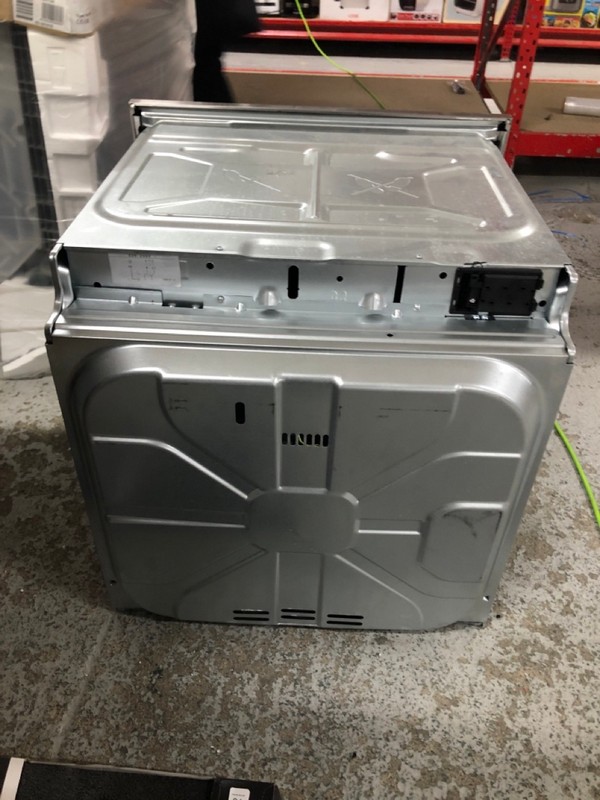 Lot 67  
            Nottingham SR1 - Delivery or Collection 

                
AEG BUILT IN SINGLE OVEN - MODEL. BPS355061M - RRP£330 - Image 4