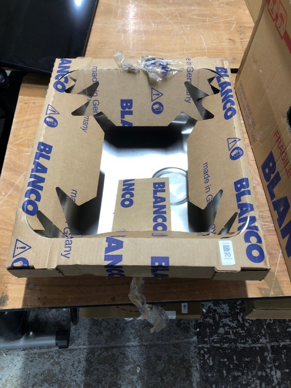 Lot 70  
            Nottingham SR1 - Delivery or Collection 

                
BLANCO STAINLESS STEEL SINK