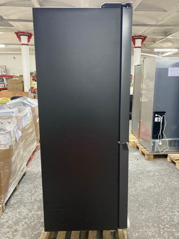 Lot 86  
            Nottingham SR1 - Delivery or Collection 

                
HAIER AMERICAN FRIDGE FREEZER MODEL: HCR39F19EWPT - ORIGINAL RRP.£999