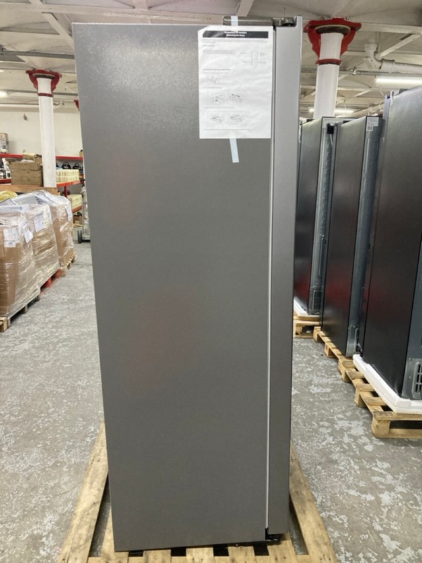 Lot 92  
            Nottingham SR1 - Delivery or Collection 

                
LOGIK AMERICAN FRIDGE FREEZER MODEL: LSBSX23 - ORIGINAL RRP.£519 - Image 5