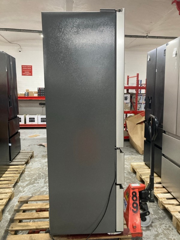 Lot 95  
            Nottingham SR1 - Delivery or Collection 

                
HISENSE AMERICAN STYLE FRIDGE FREEZER MODEL: RF632N4AIE1 - ORIGINAL RRP.£699 - Image 4