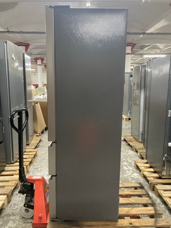 Lot 95  
            Nottingham SR1 - Delivery or Collection 

                
HISENSE AMERICAN STYLE FRIDGE FREEZER MODEL: RF632N4AIE1 - ORIGINAL RRP.£699 - Image 5