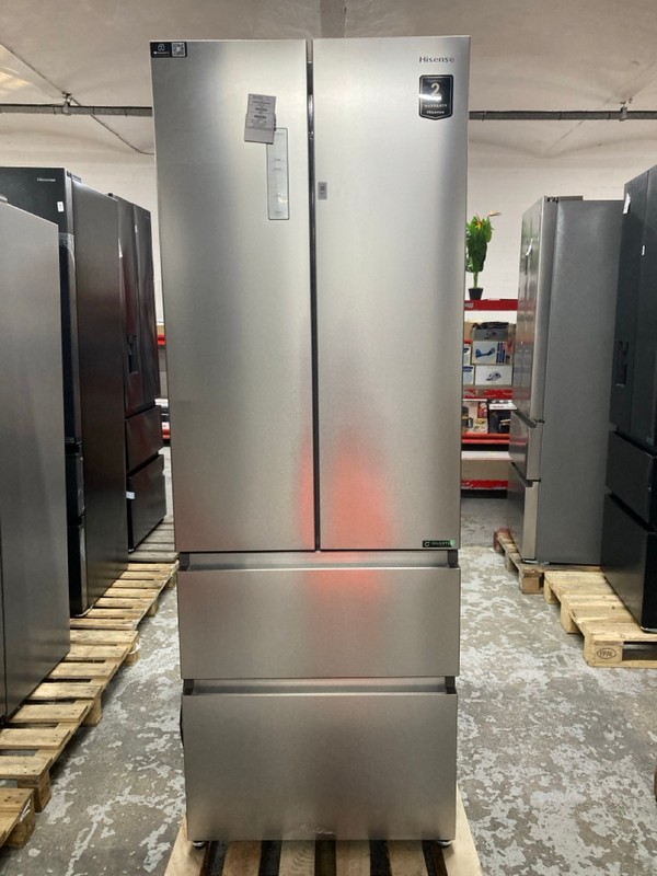 Lot 97  
            Nottingham SR1 - Delivery or Collection 

                
HISENSE AMERICAN STYLE FRIDGE FREEZER MODEL: RF632N4AIE1 - ORIGINAL RRP.£699