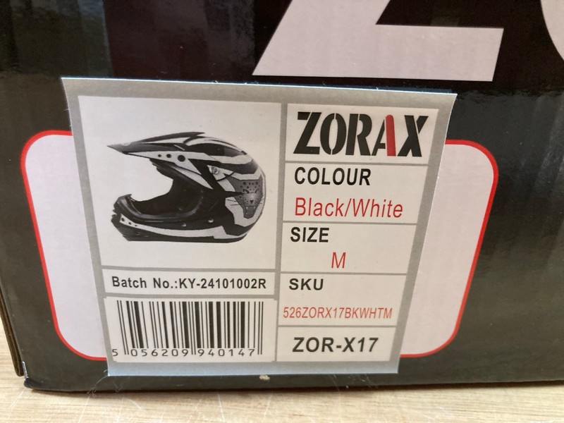 Lot 102  
            Nottingham SR8 - Delivery Or Collection 

                
MEDIUM ZORAX HELMET - Image 2
