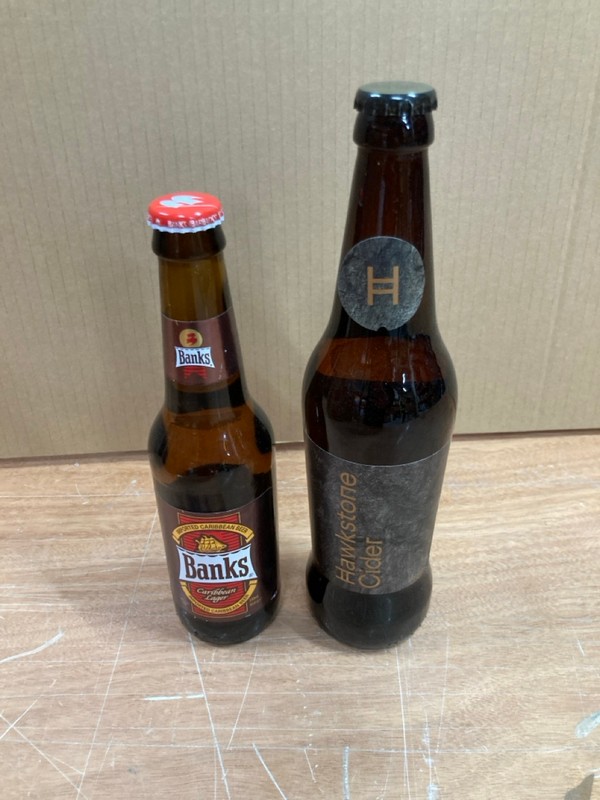 Lot 103  
            Nottingham SR8 - Collection Only 

                
QTY OF ALCOHOLIC DRINKS TO INCLUDE HAWKSTONES CIDER- 18+ ID REQUIRED  - COLLECTIO...
