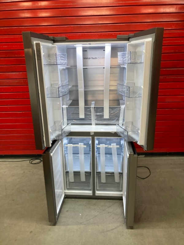 Lot 10  
            Nottingham SR8 - Delivery Or Collection 

                
HISENSE FRIDGE FREEZER. MODEL: RQ5P470SAID. ORIGINAL RRP: £849 - Image 2