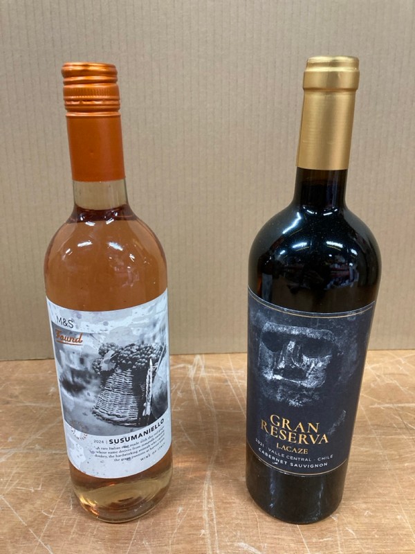 Lot 113  
            Nottingham SR8 - Collection Only 

                
QTY OF WINES TO INCLUDE CABERNET SAUVIGNON- 18+ ID REQUIRED  - COLLECTION ONLY