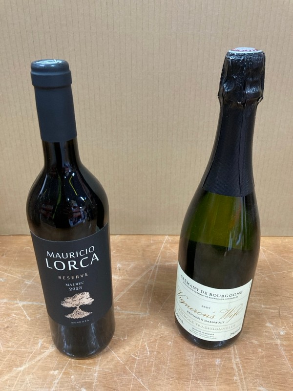 Lot 117  
            Nottingham SR8 - Collection Only 

                
QTY OF WINES TO INCLUDE MALBEC- 18+ ID REQUIRED  - COLLECTION ONLY