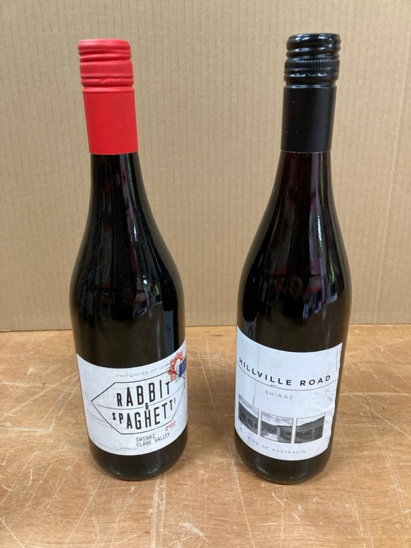 Lot 118  
            Nottingham SR8 - Collection Only 

                
QTY OF WINES TO INCLUDE SHIRAZ- 18+ ID REQUIRED  - COLLECTION ONLY