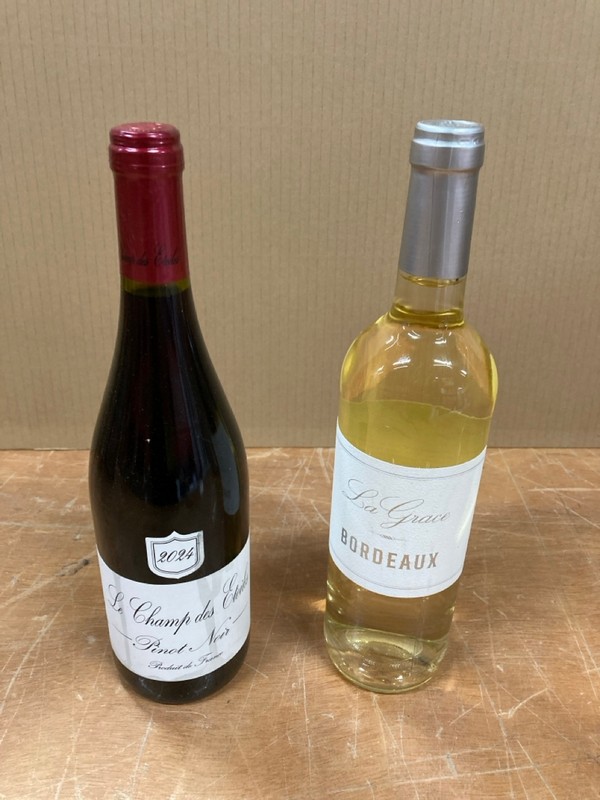 Lot 129  
            Nottingham SR8 - Collection Only 

                
QTY OF WINES  WINES TO INCLUDE SHIRAZ- 18+ ID REQUIRED  - COLLECTION ONLY