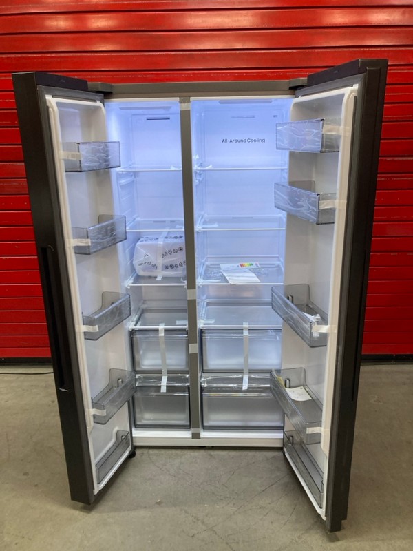 Lot 12  
            Nottingham SR8 - Delivery Or Collection 

                
SAMSUNG SERIES 6 AMERICAN SMART FRIDGE FREEZER. MODEL: RS70F65QEF. ORIGINAL RRP: ... - Image 2
