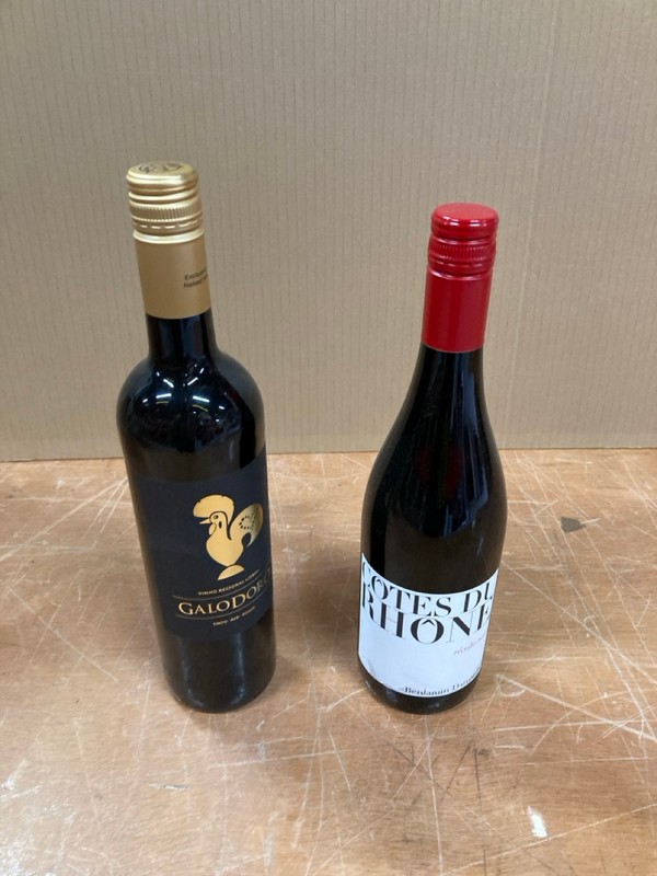 Lot 130  
            Nottingham SR8 - Collection Only 

                
QTY OF WINES  WINES TO INCLUDE SAUVIGNON BLANC- 18+ ID REQUIRED  - COLLECTION ONLY