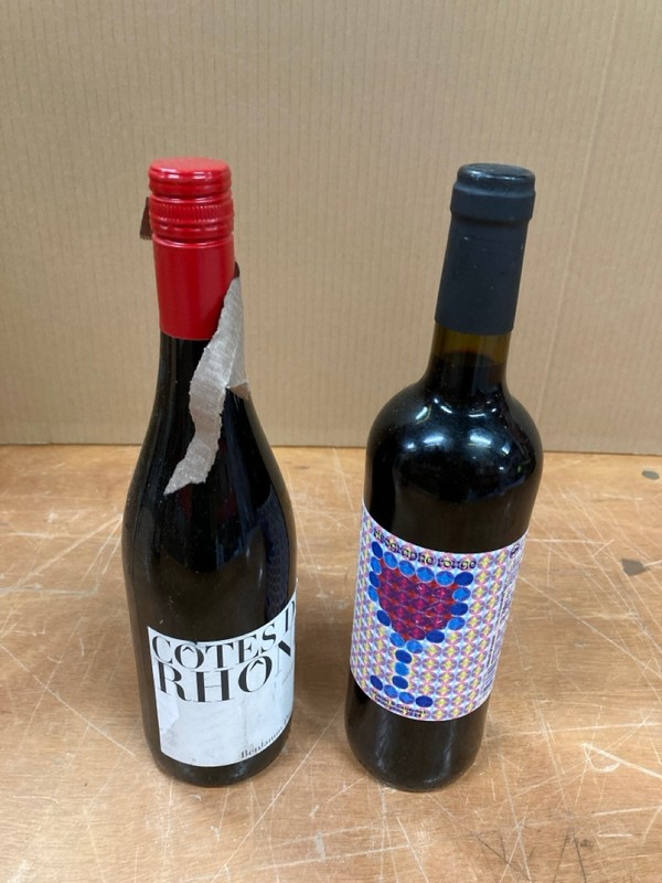 Lot 136  
            Nottingham SR8 - Collection Only 

                
QTY OF WINES  TO INCLUDE MERLOT- 18+ ID REQUIRED  - COLLECTION ONLY - Image 3